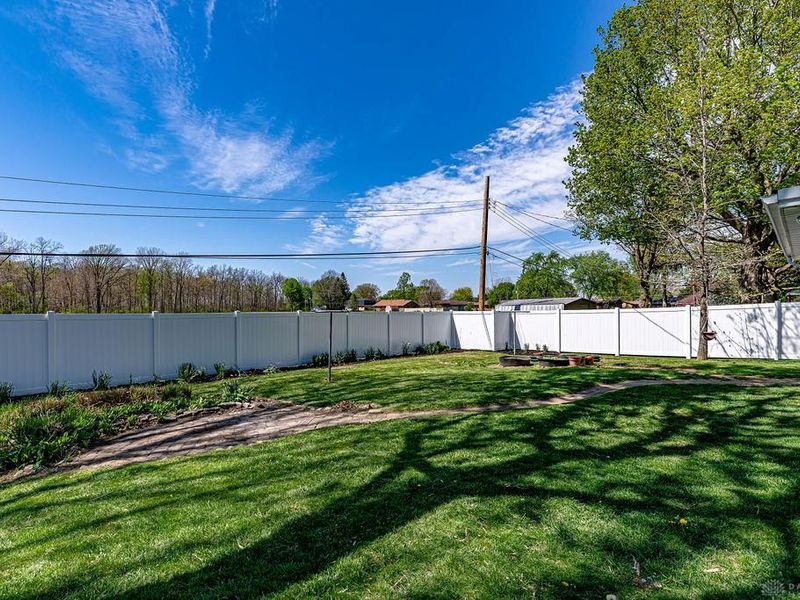 8 Maple Lane, Arcanum, OH 45304 Photo 32