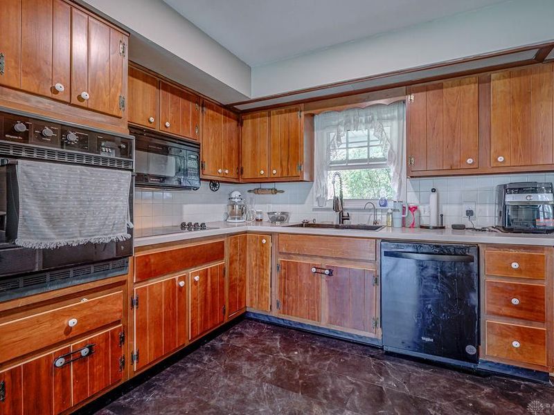 8 Maple Lane, Arcanum, OH 45304 Photo 6