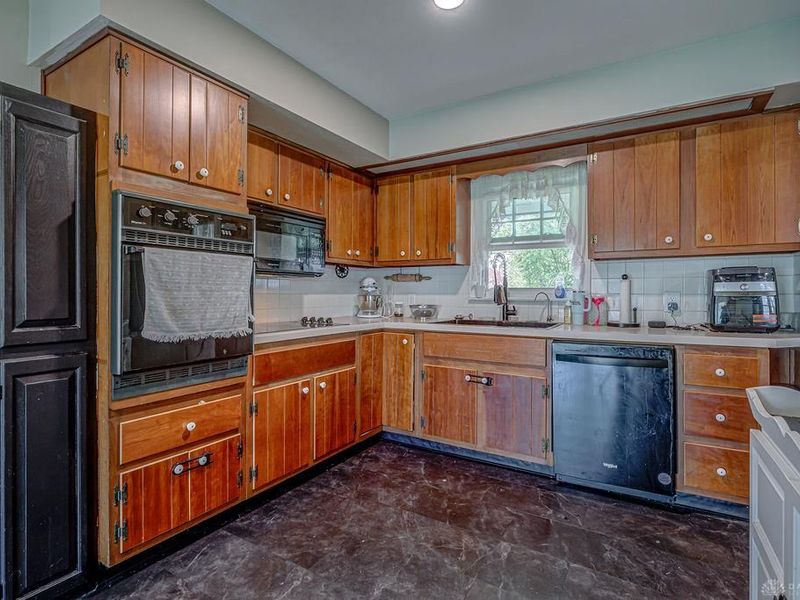 8 Maple Lane, Arcanum, OH 45304 Photo 7