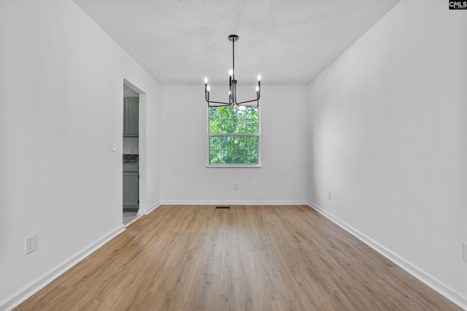 104 Bridleridge Road  Photo 10