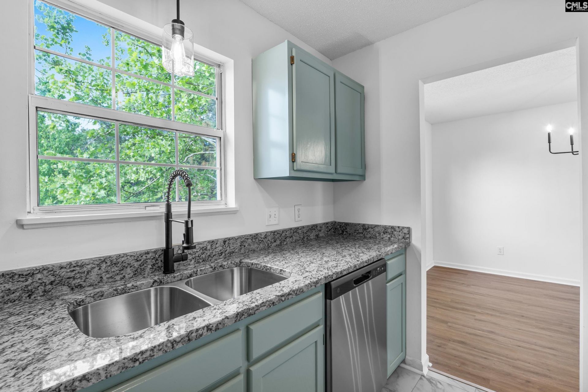 104 Bridleridge Road  Photo 11