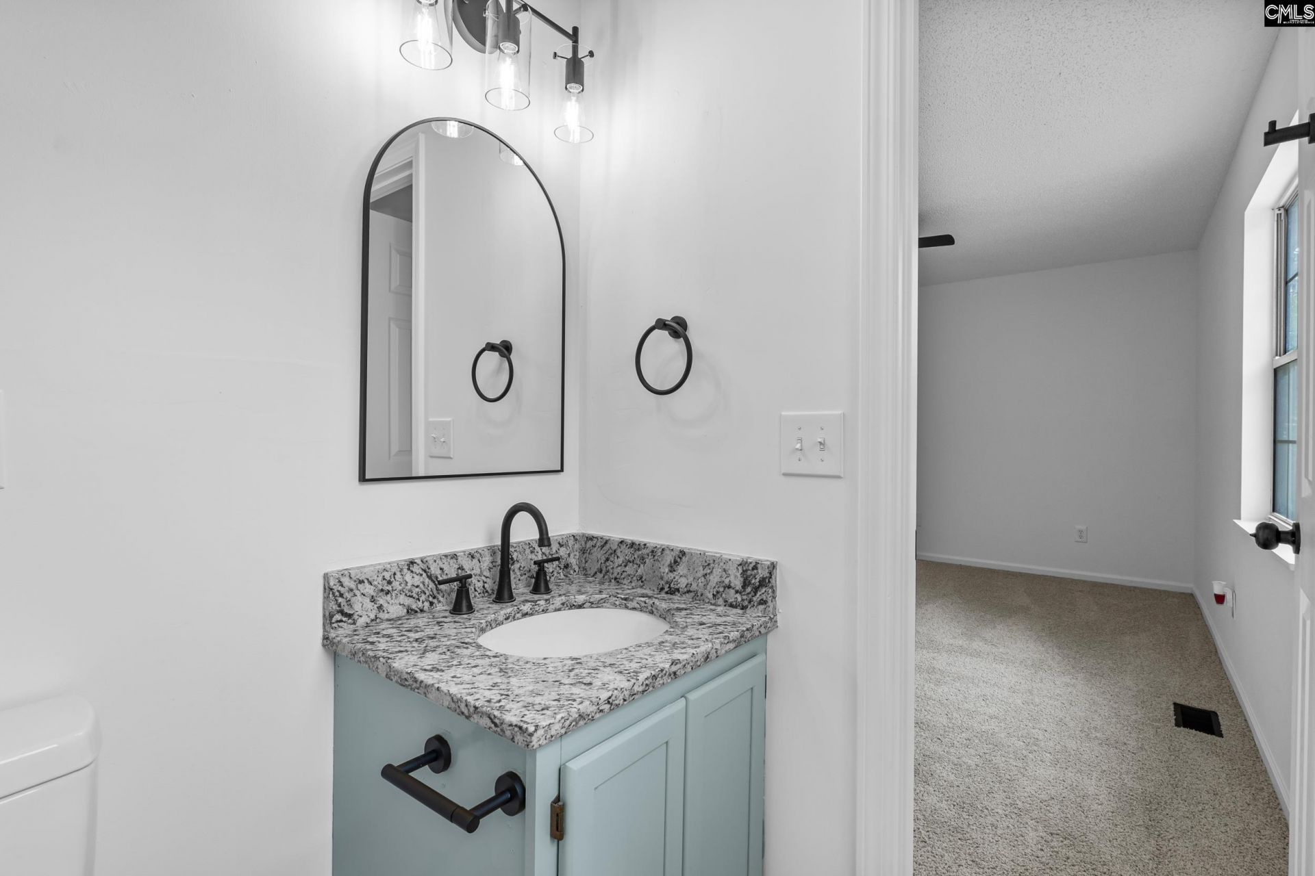 104 Bridleridge Road  Photo 16