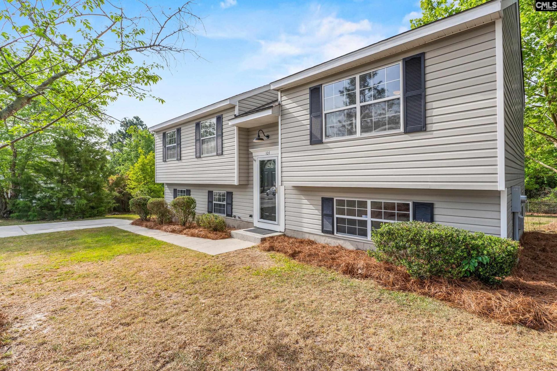 104 Bridleridge Road  Photo 6