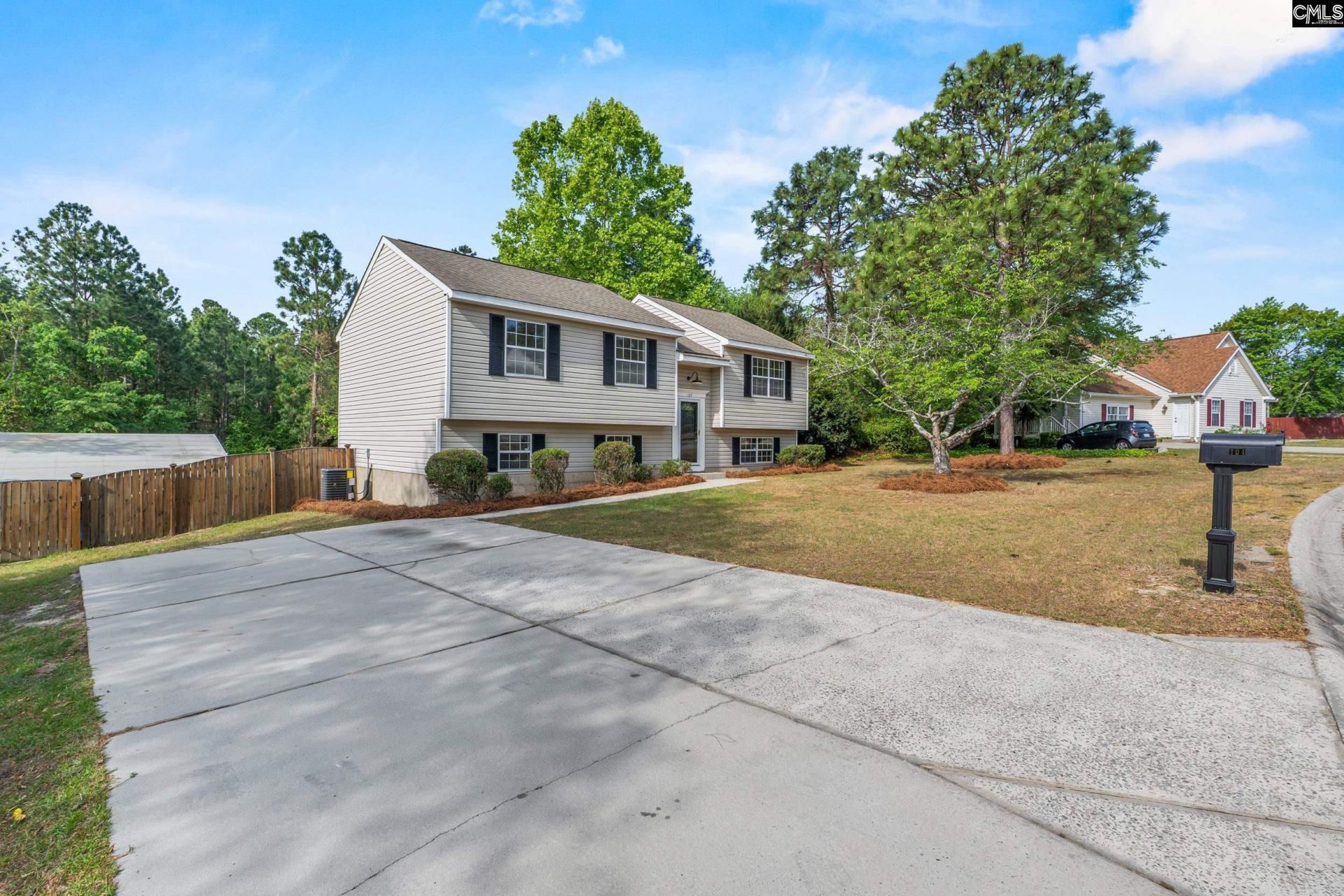 104 Bridleridge Road  Photo 7