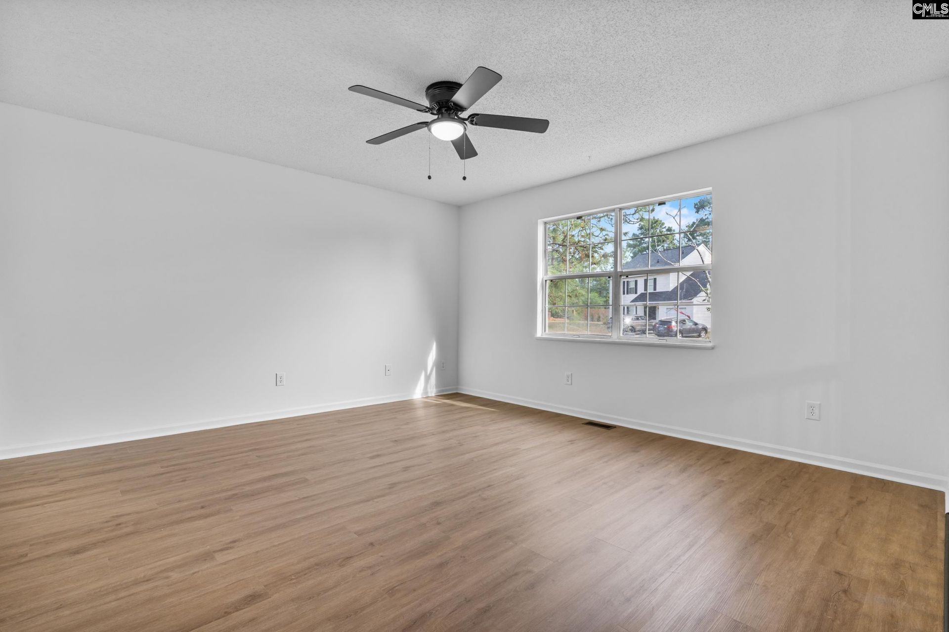 104 Bridleridge Road  Photo 8