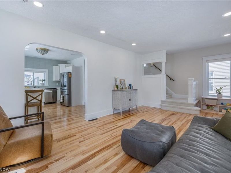 1208 French Avenue , Lakewood, OH 44107 Photo 10