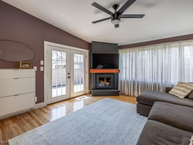 1208 French Avenue , Lakewood, OH 44107 Photo 18