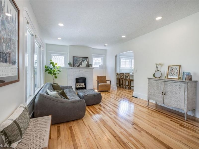 1208 French Avenue , Lakewood, OH 44107 Photo 7