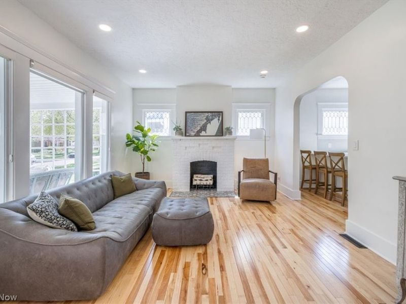 1208 French Avenue , Lakewood, OH 44107 Photo 8