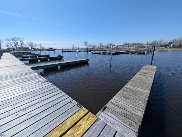 Michigan Avenue E, Au Gres, MI 48703