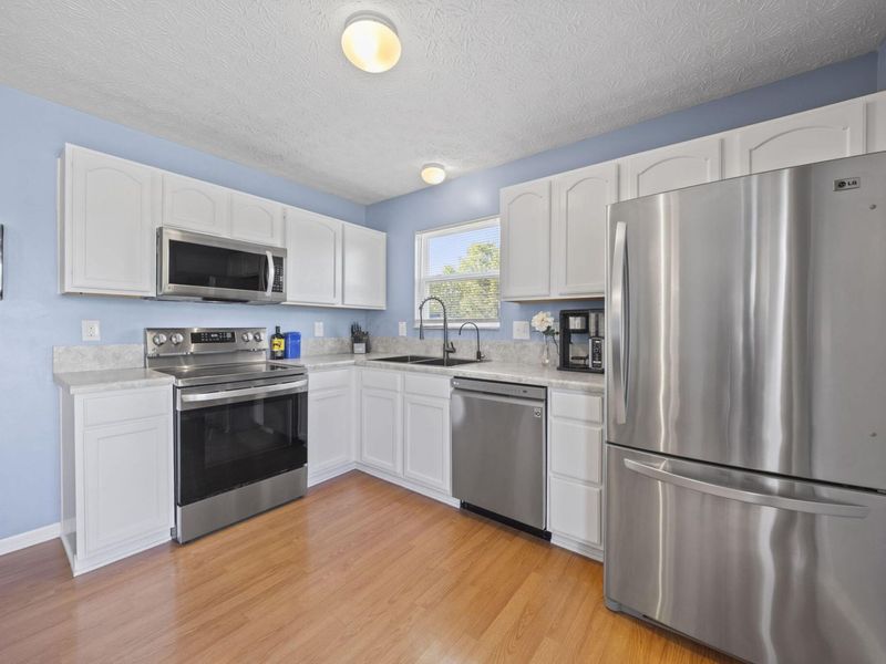 3943 Sugarbark Drive, Canal Winchester, OH 43110 Photo 10