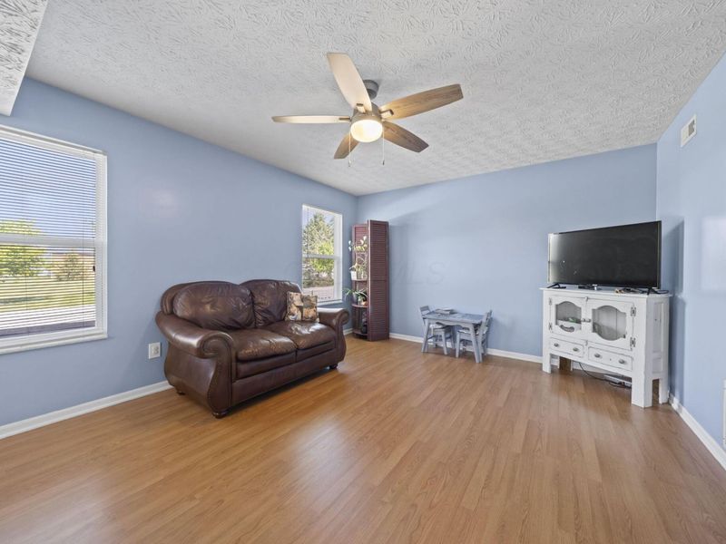 3943 Sugarbark Drive, Canal Winchester, OH 43110 Photo 15