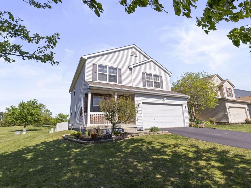 3943 Sugarbark Drive, Canal Winchester, OH 43110 Photo 3