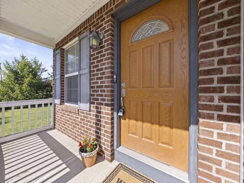 3943 Sugarbark Drive, Canal Winchester, OH 43110 Photo 4