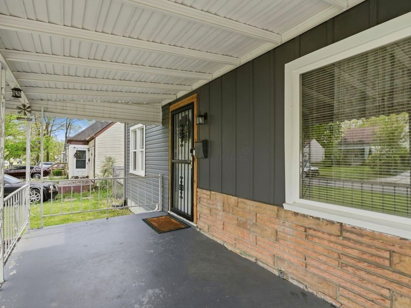 1927 Jermain Drive, Columbus, OH 43219 Photo 4