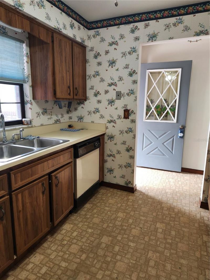 415 Shangri La Circle , Edgewater, FL 32132 Photo