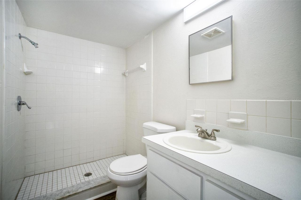 6062 22nd Avenue N, Unit 5, Saint Petersburg, FL 33710 Photo