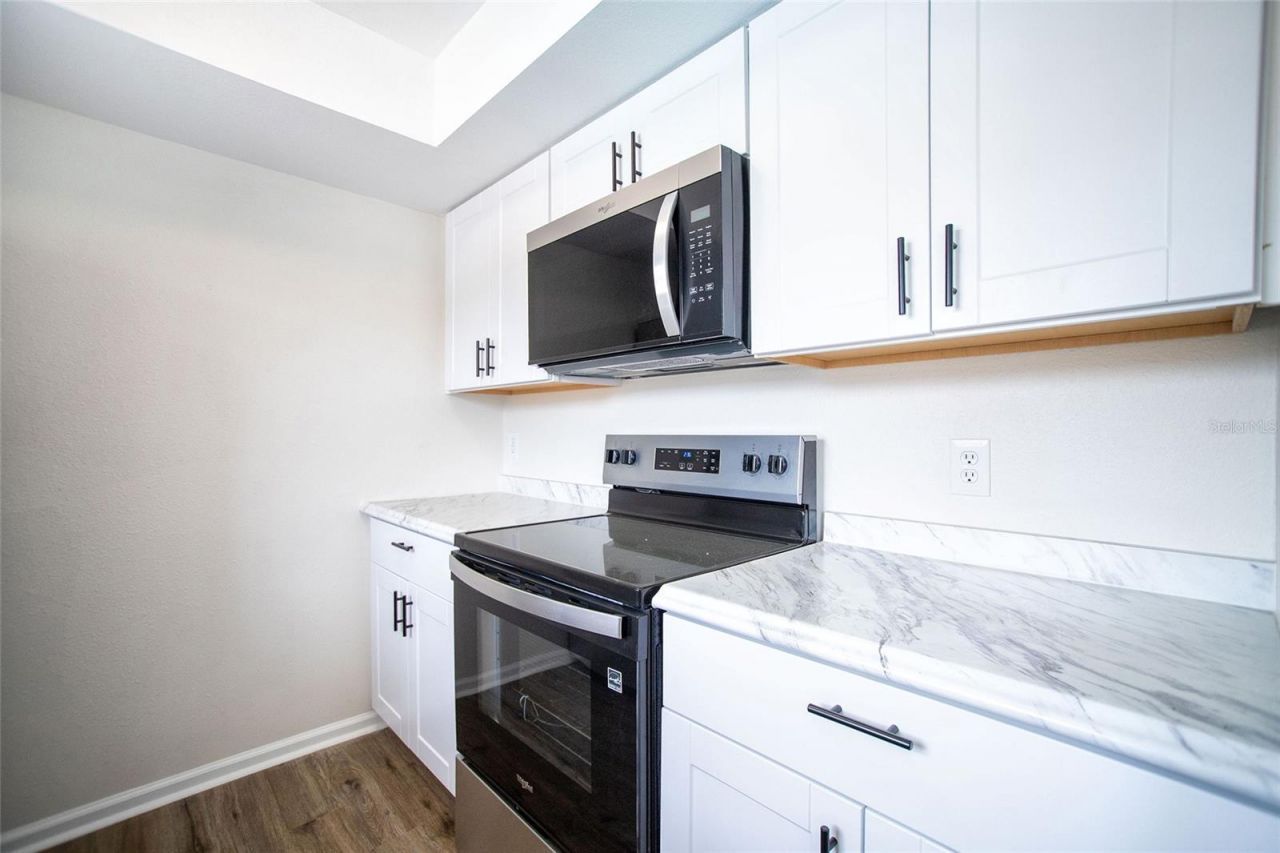 6062 22nd Avenue N, Unit 5, Saint Petersburg, FL 33710 Photo