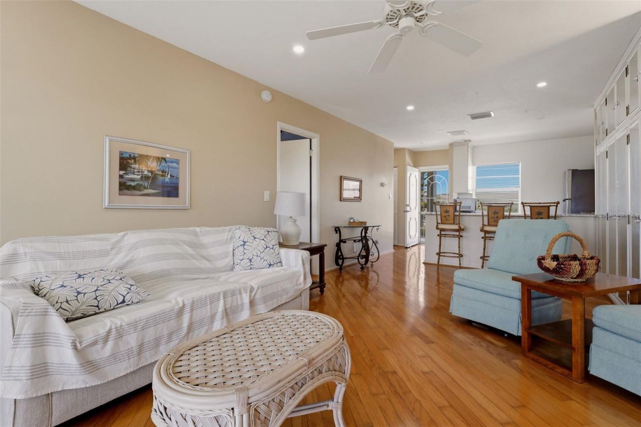 4400 Exeter Drive , Unit 305, Longboat Key, FL 34228 Photo