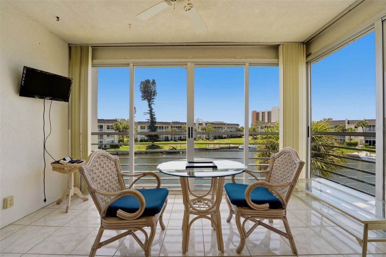 4400 Exeter Drive , Unit 305, Longboat Key, FL 34228 Photo