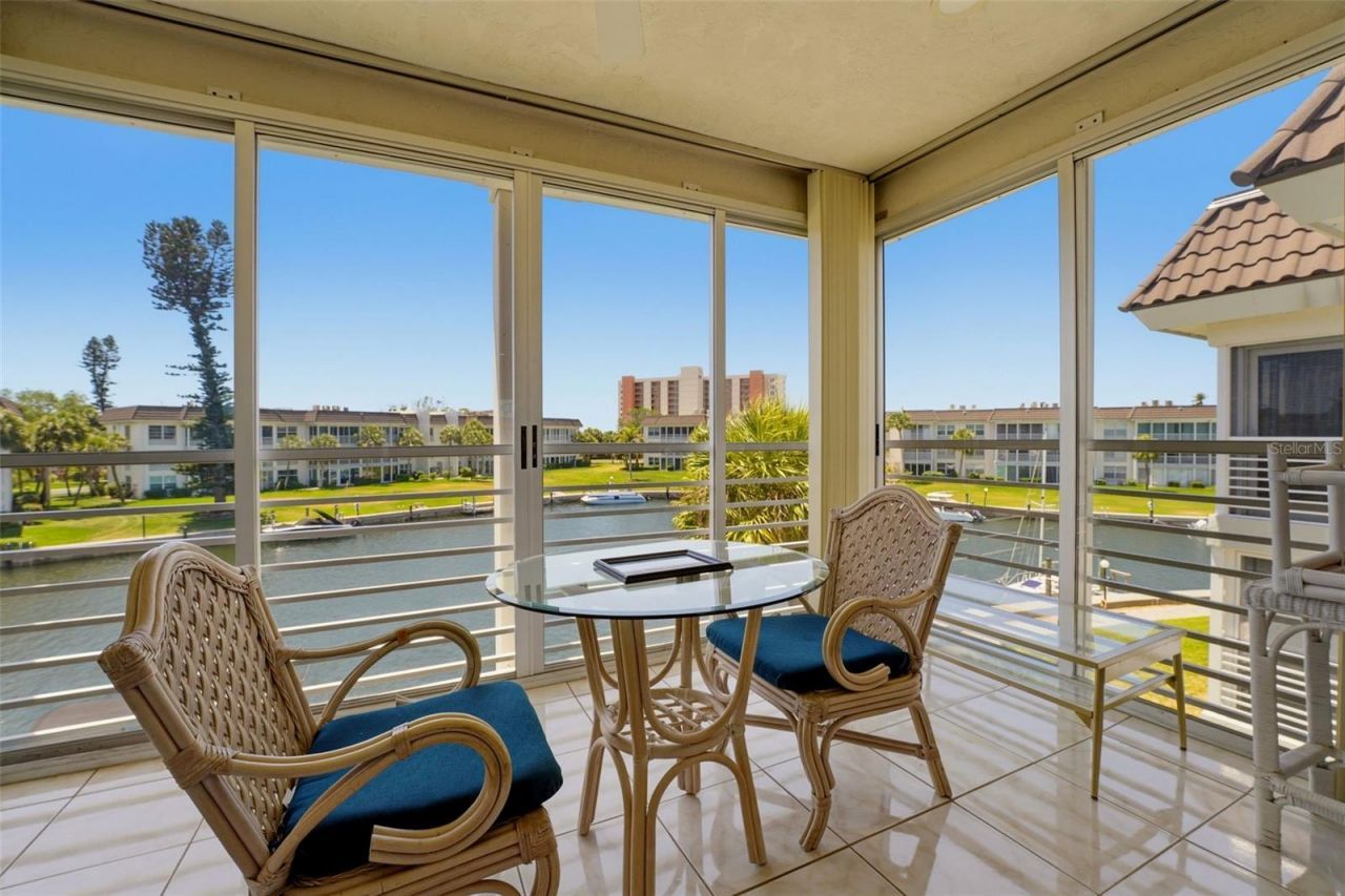 4400 Exeter Drive , Unit 305, Longboat Key, FL 34228 Photo