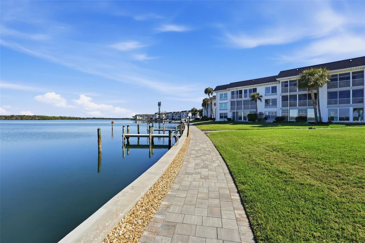 4400 Exeter Drive , Unit 305, Longboat Key, FL 34228 Photo