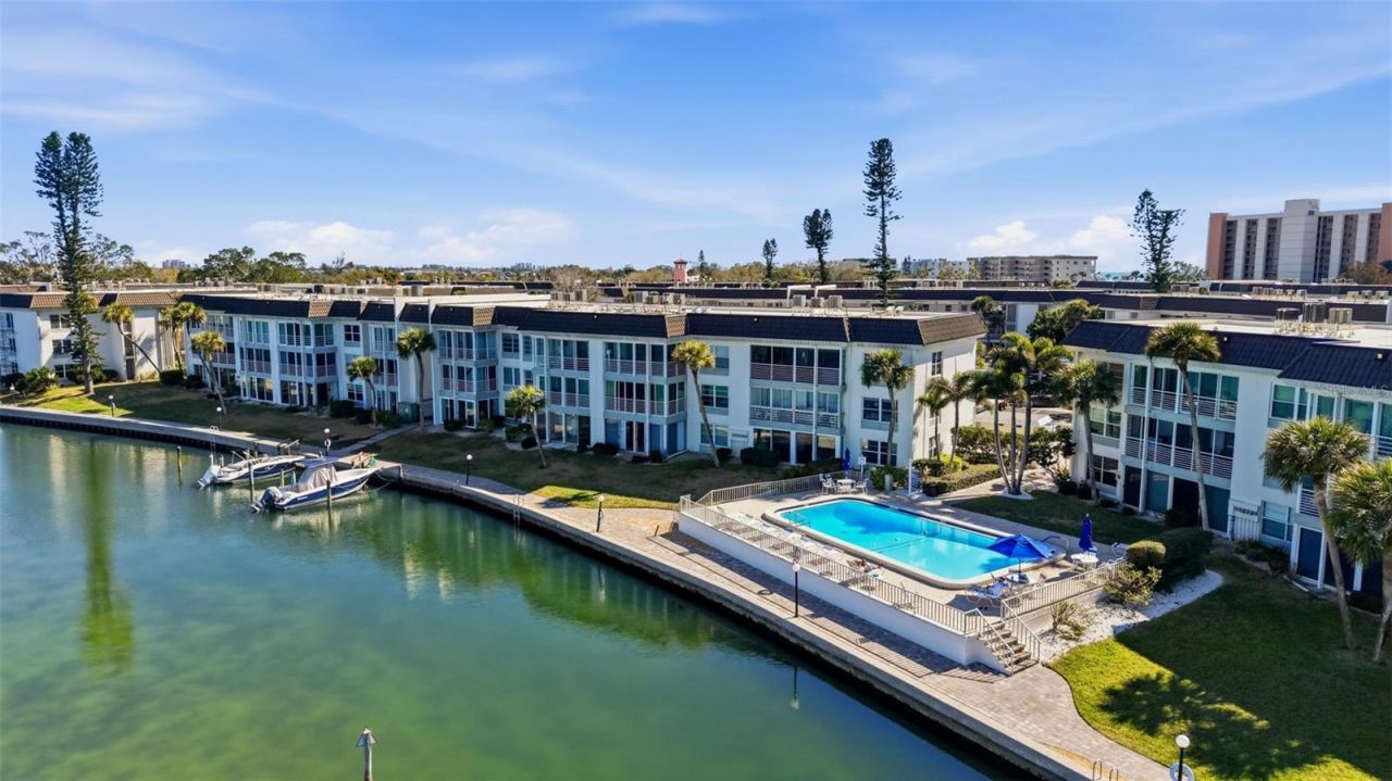 4400 Exeter Drive , Unit 305, Longboat Key, FL 34228 Photo