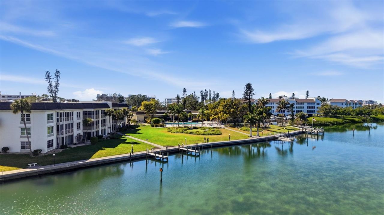 4400 Exeter Drive , Unit 305, Longboat Key, FL 34228 Photo