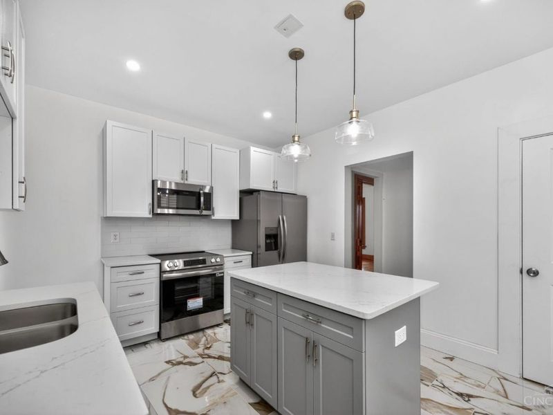 834 Rockdale Avenue, Cincinnati, OH 45229 Photo 12