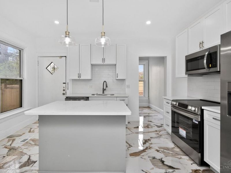 834 Rockdale Avenue, Cincinnati, OH 45229 Photo 8