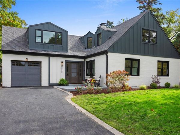 4072 Bunker Lane , Wilmette, IL 60091