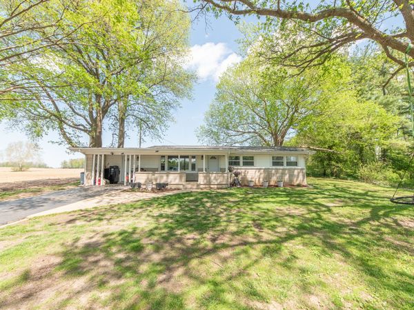 7930 E 25th Street , Columbus, IN 47203