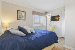 9570 Shore Dr.  photo 4