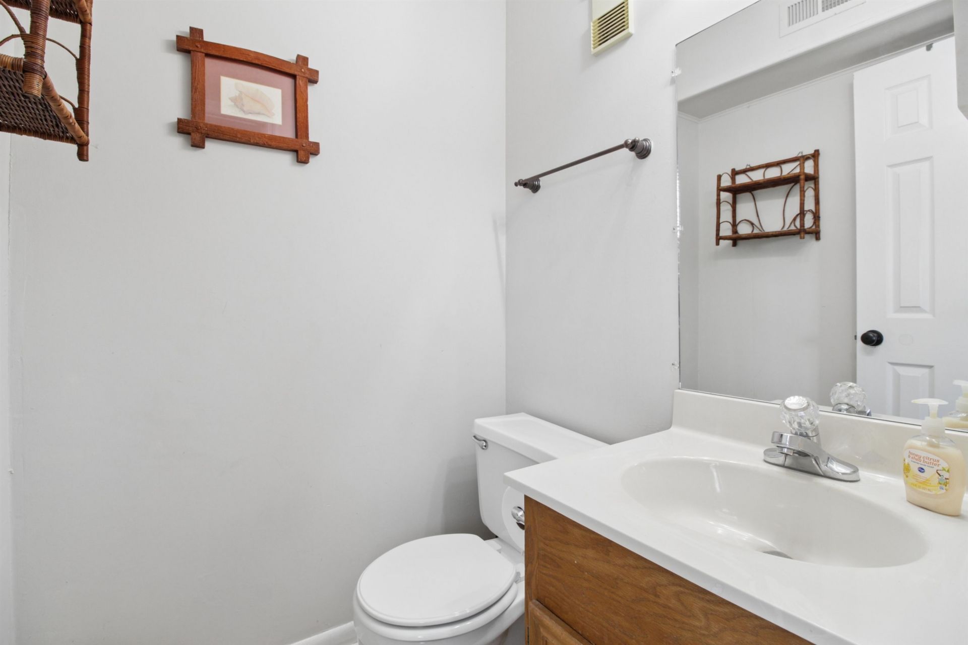 9570 Shore Dr.  Photo 5