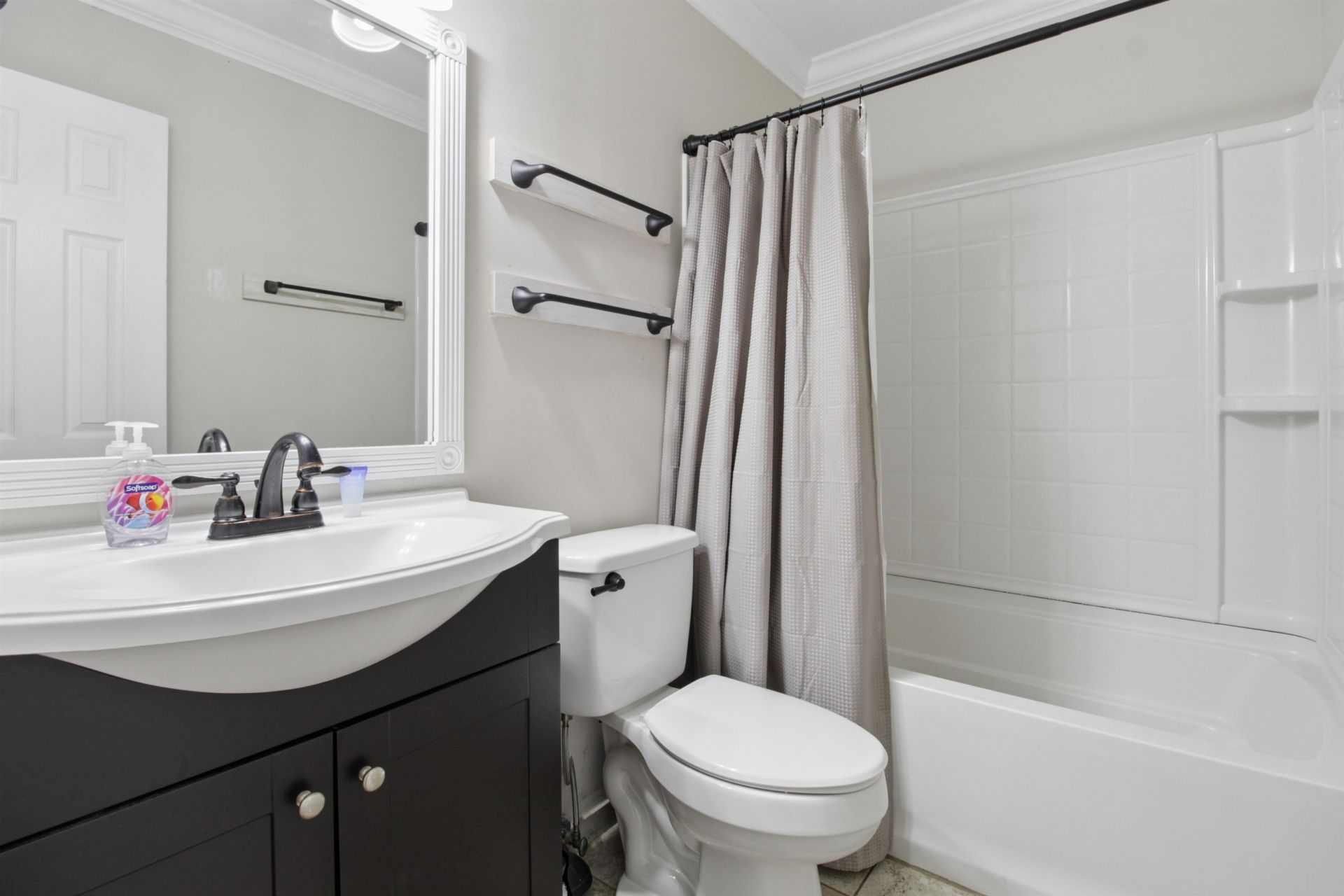 9570 Shore Dr.  Photo 8