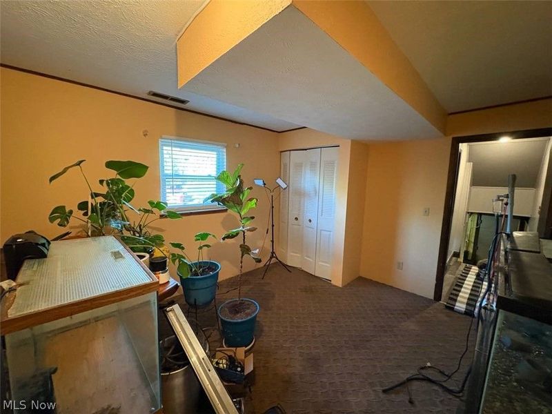 503 Meadowridge Avenue NW, Canton, OH 44708 Photo 12