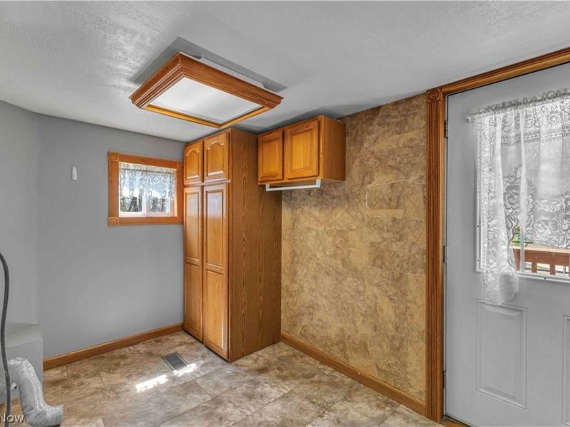 2140 Gardenland Avenue , Niles, OH 44446 Photo 19