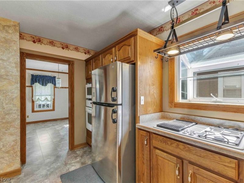 2140 Gardenland Avenue , Niles, OH 44446 Photo 9