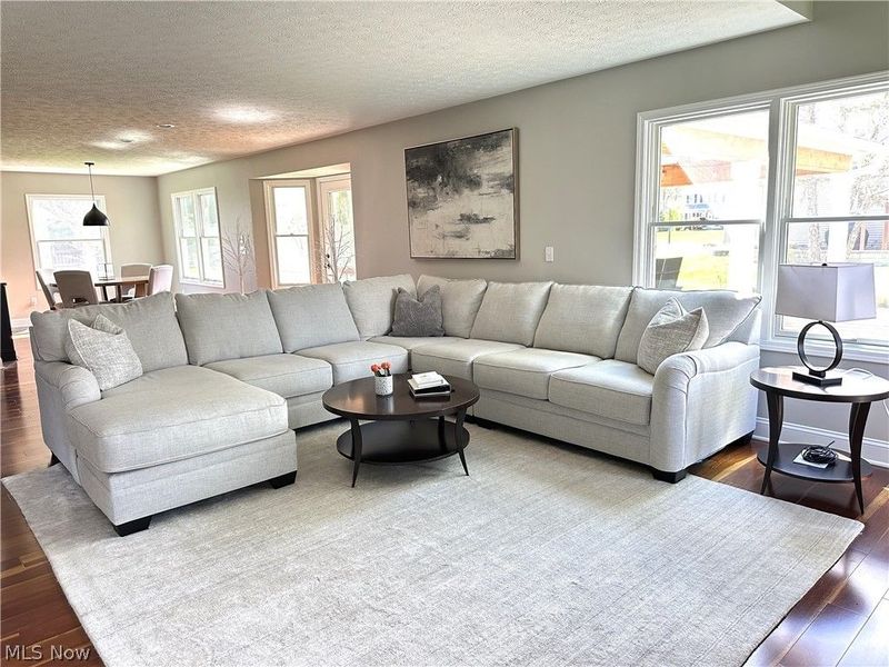 723 Sawmill Drive , Avon Lake, OH 44012 Photo 4