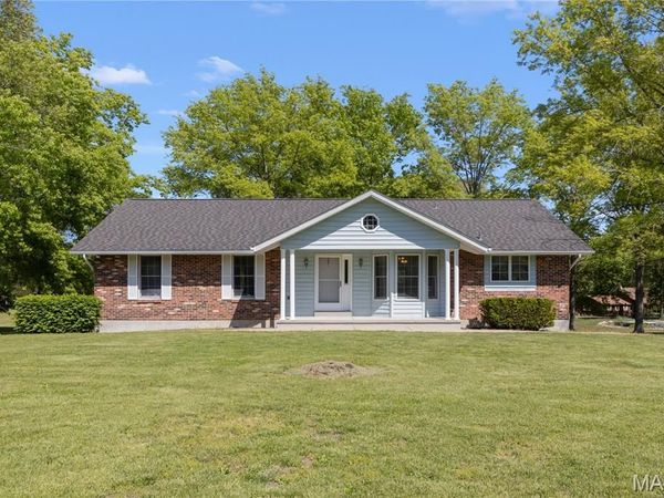 69 Wilderness Lane, Defiance, MO 63341