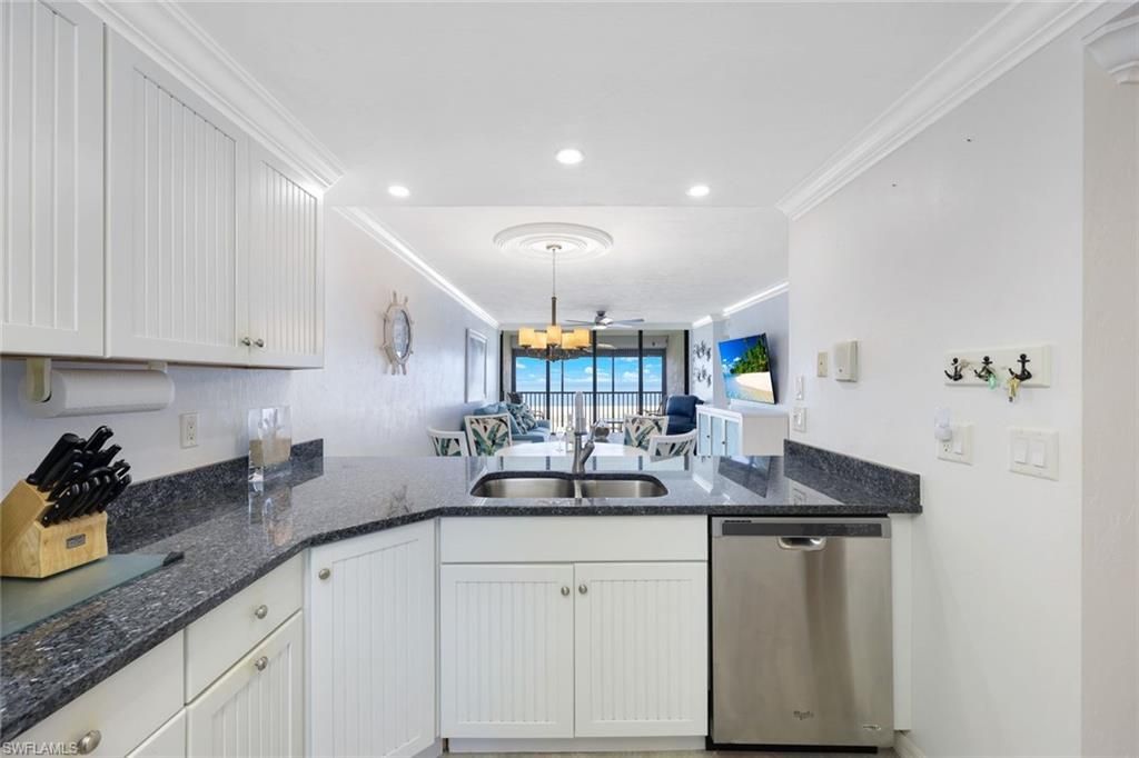 6400 Estero Blvd, Unit 402, Fort Myers Beach, FL 33931 Photo