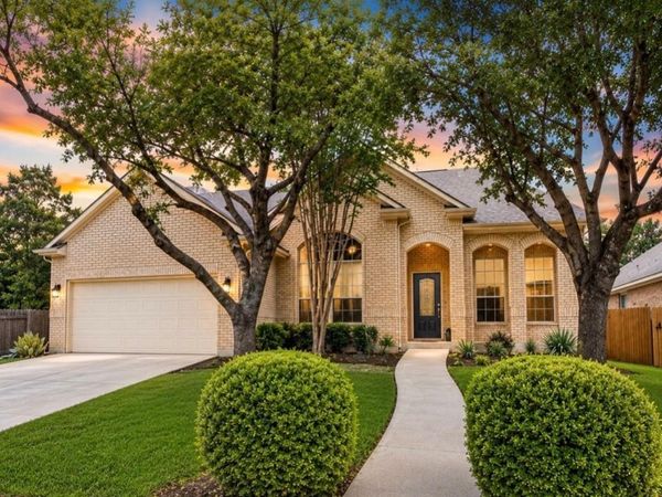 2915 Stonecreek DR, Round Rock, TX 78681