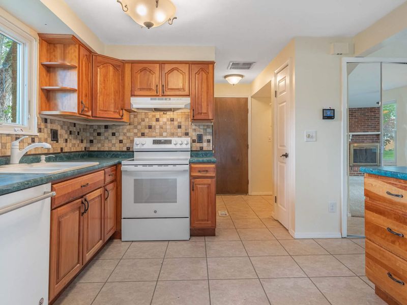 7020 Sonnet Place, Huber Heights, OH 45424 Photo 13