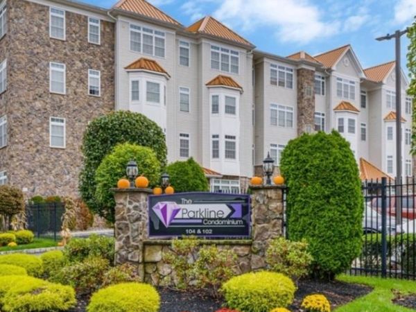 104 E Elizabeth Ave, Linden, NJ 07036