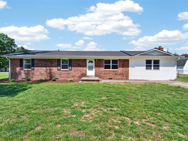 960 Plum Springs Road , Bowling Green, KY 42101