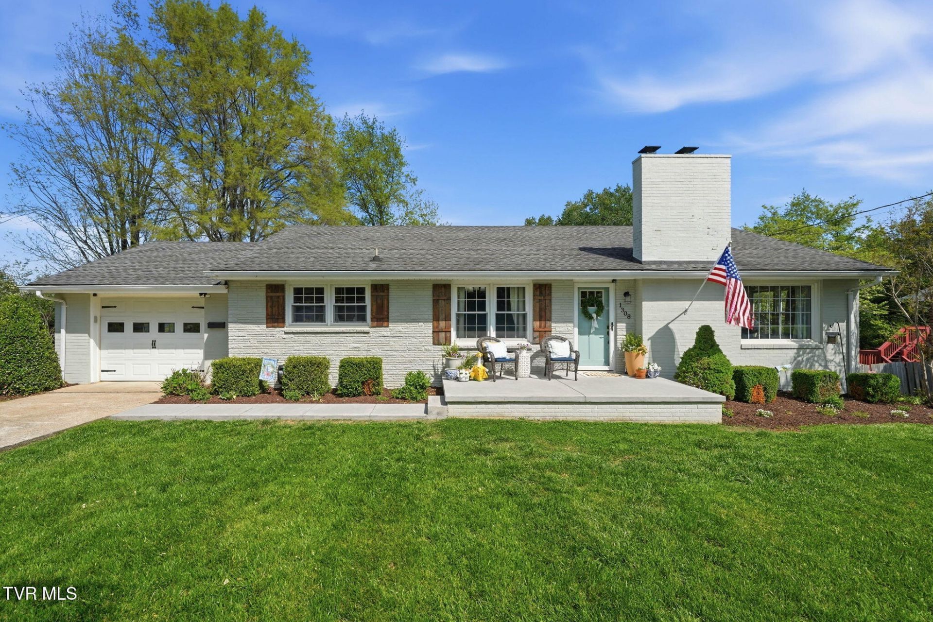 1308 Oxford Place, Johnson City, TN 37601 Main Photo