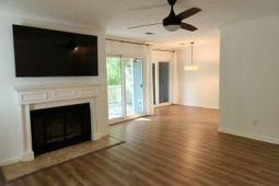1714 Greystone photo 4