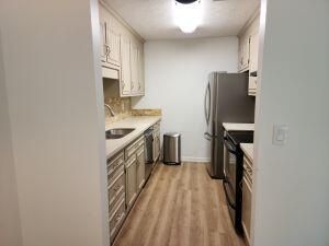 1714 Greystone Photo 5