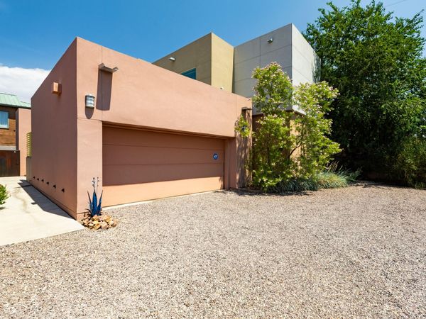 1224 8th Street NW, Albuquerque, NM 87102