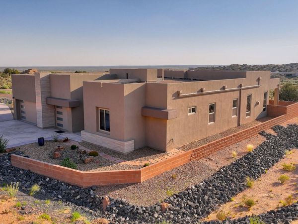 5825 Ridgeline Place NE, Rio Rancho, NM 87144